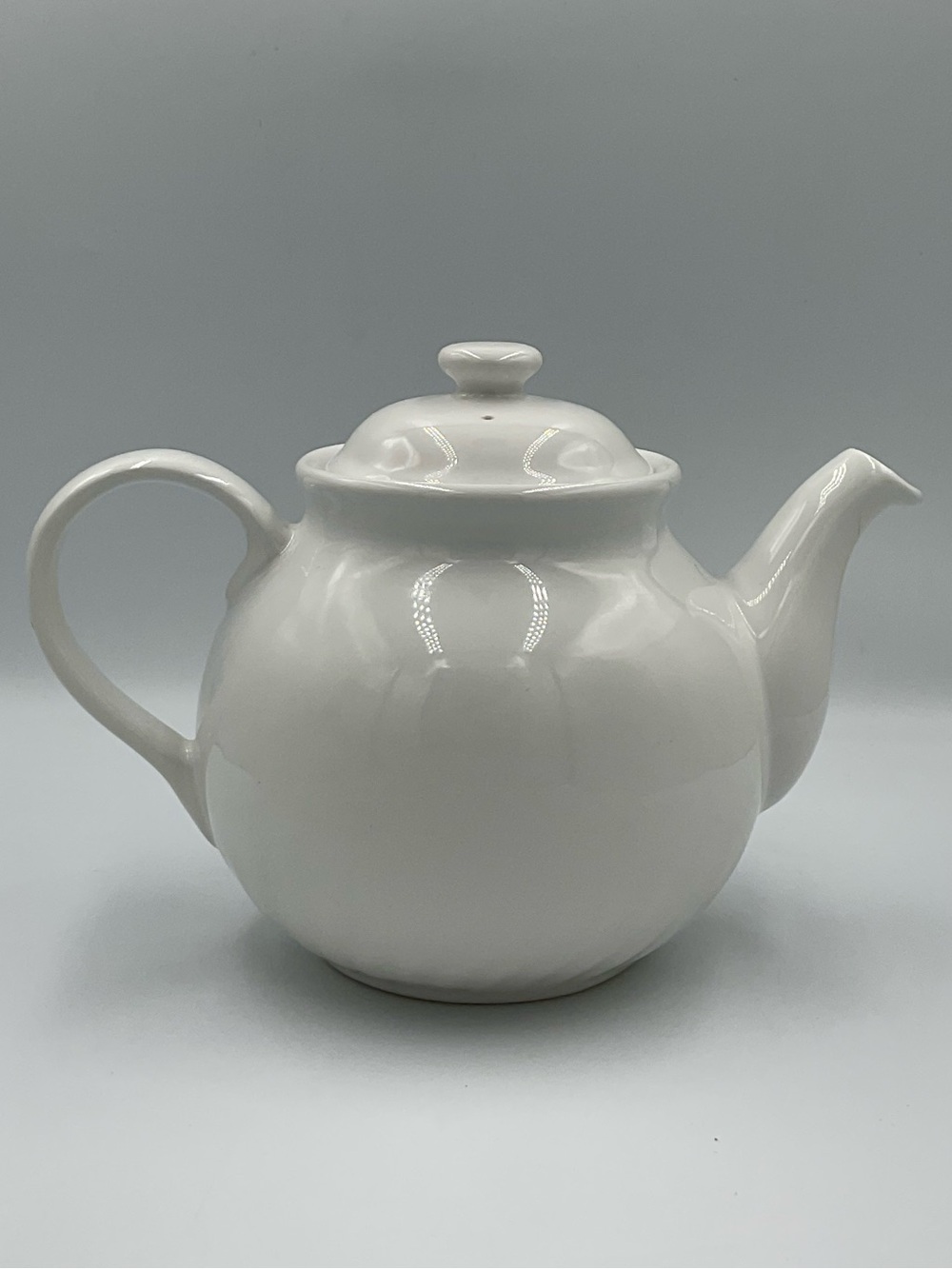 Vintage Corelle Coordinates Enhancements    1-Quart White Teapot